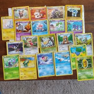 Bundle of 20 Pokemon Cards, Includes Weedle & Machoke